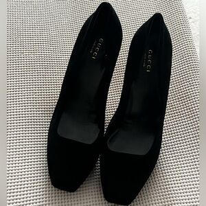 Gucci black suede heels 37,5 in very good condition
